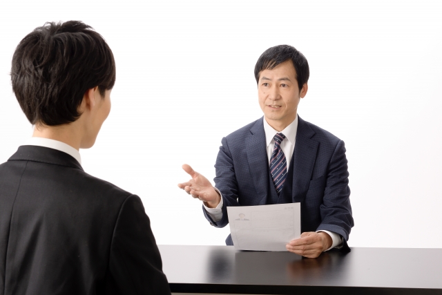 教習所の面接でよくある質問【4選】